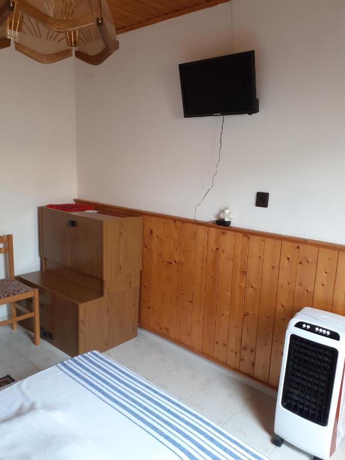 Anna Vendeghaz Hotel Balatonakali Luaran gambar