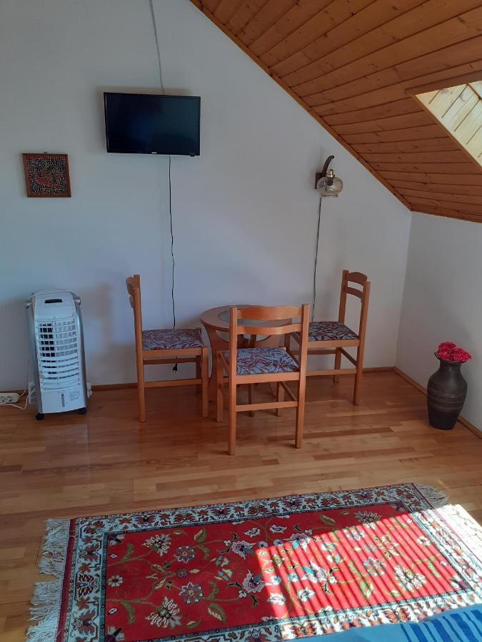 Anna Vendeghaz Hotel Balatonakali Luaran gambar
