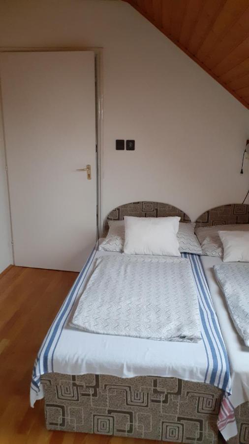 Anna Vendeghaz Hotel Balatonakali Luaran gambar