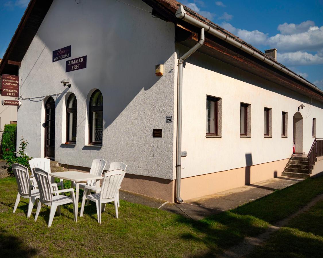 Anna Vendeghaz Hotel Balatonakali Luaran gambar