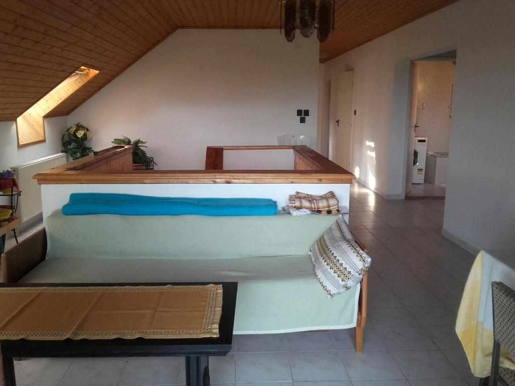 Anna Vendeghaz Hotel Balatonakali Luaran gambar